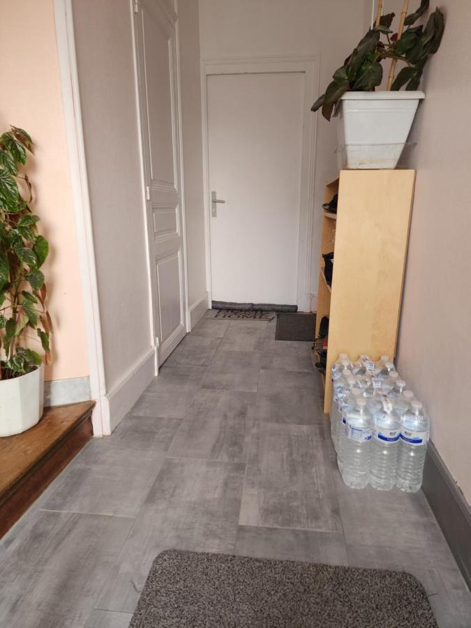 Appartement Duplex F2 Tout Confort Proche Centre Ville Avec Parking Gratuit Montluçon Exterior foto