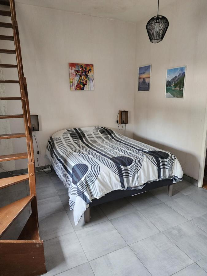 Appartement Duplex F2 Tout Confort Proche Centre Ville Avec Parking Gratuit Montluçon Exterior foto