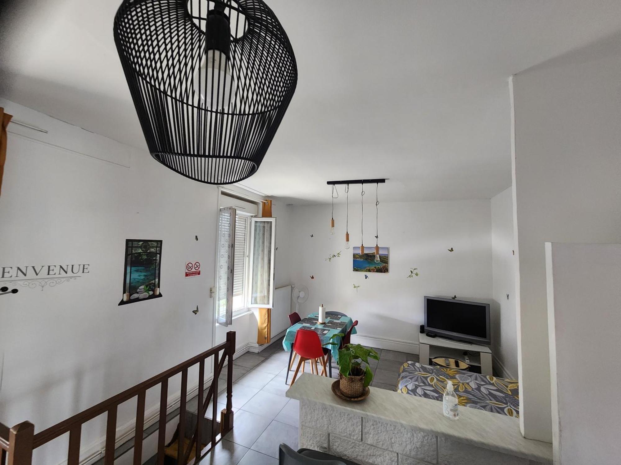 Appartement Duplex F2 Tout Confort Proche Centre Ville Avec Parking Gratuit Montluçon Exterior foto